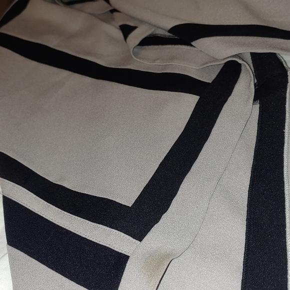 BCBGMaxAzria - Picture 10 of 13